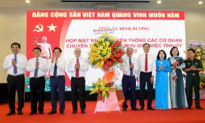 Bình Dương: Họp mặt kỷ niệm Ngày truyền thống các cơ quan chuyên trách tham mưu, giúp việc Tỉnh ủy